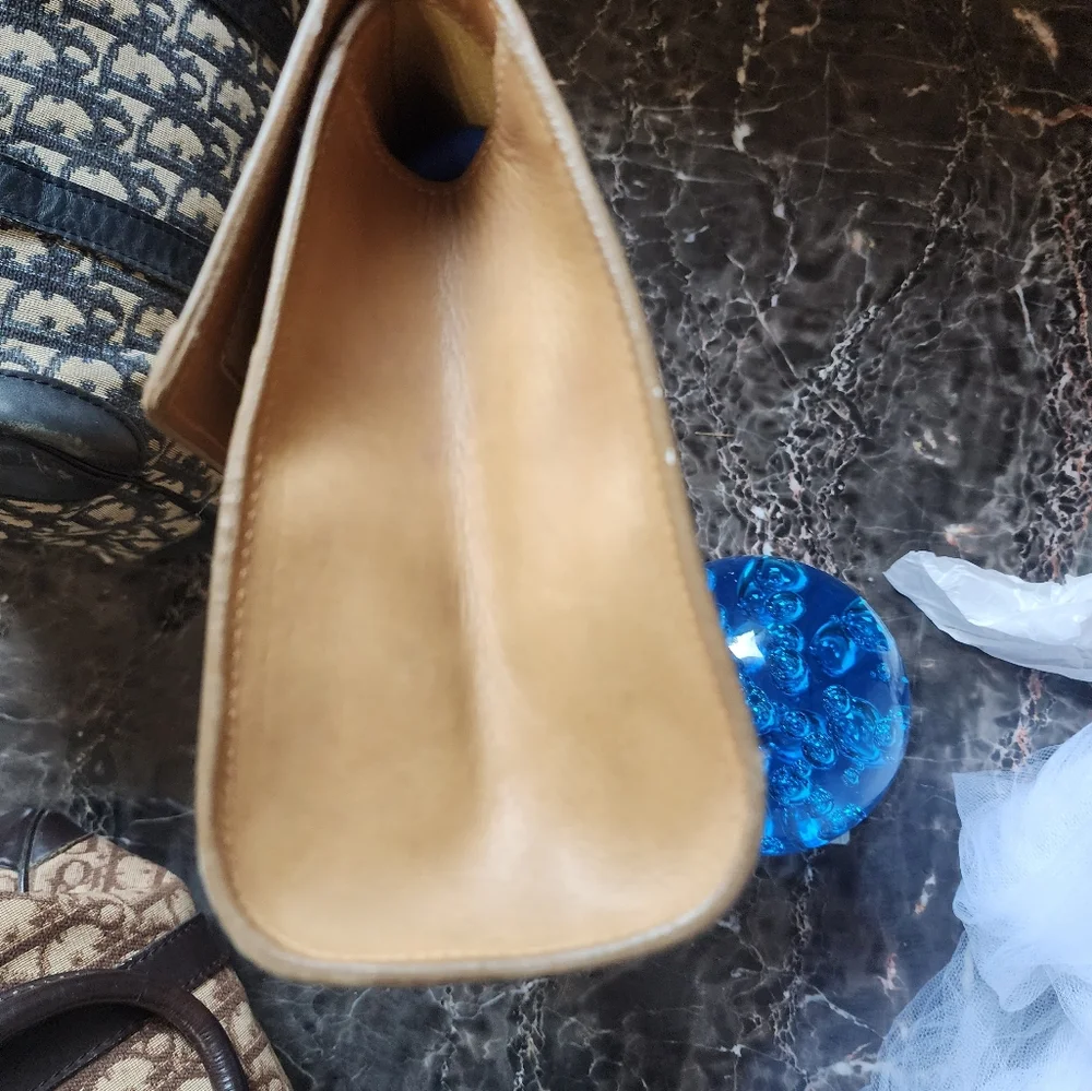 Gucci toiletry clutch - Picture 9 of 11